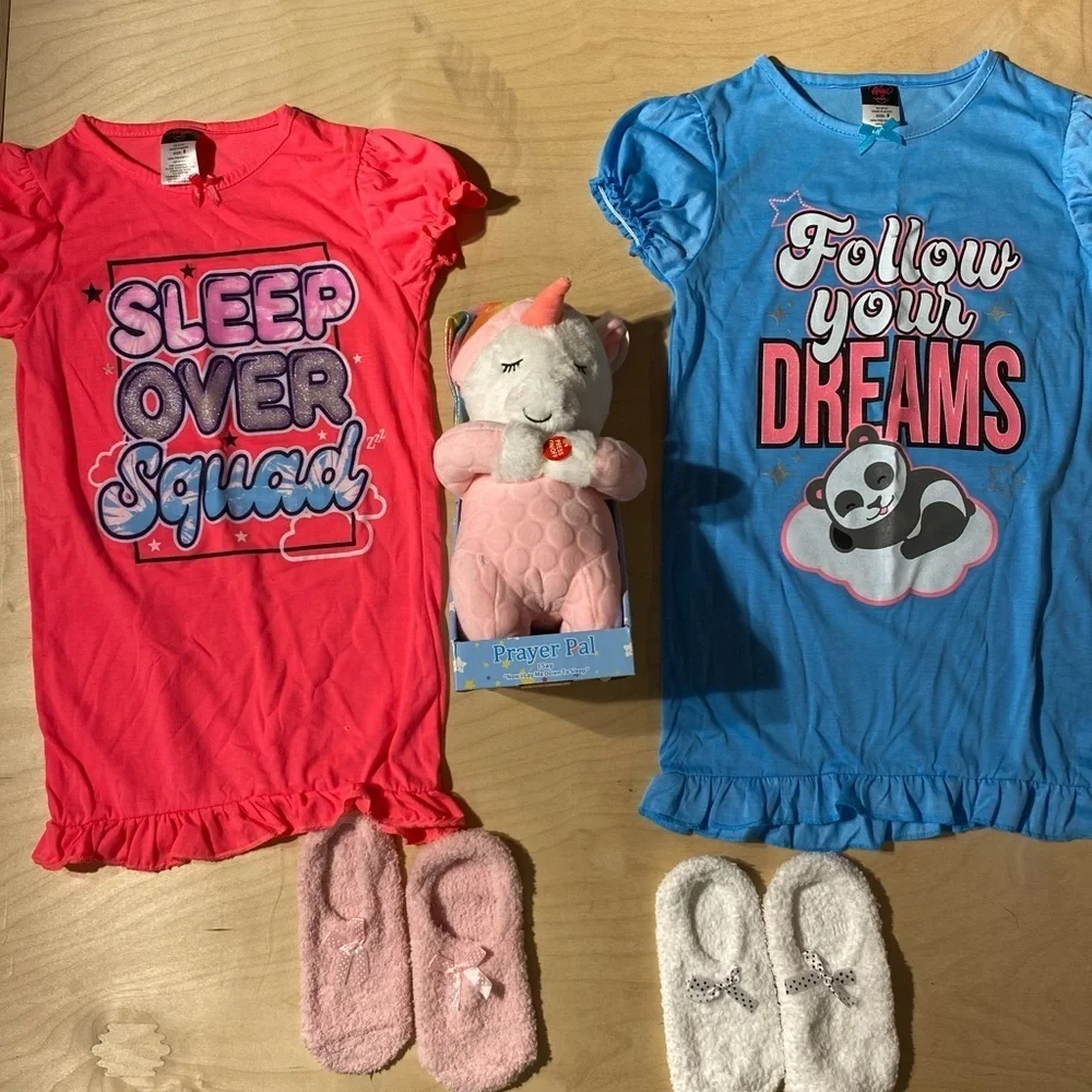 Angel girl’s pajama